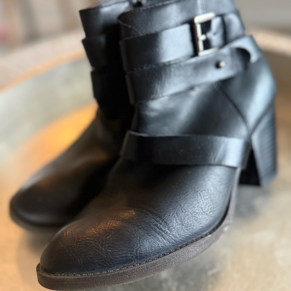 Black Leather Ankle Boots women’s 7.5